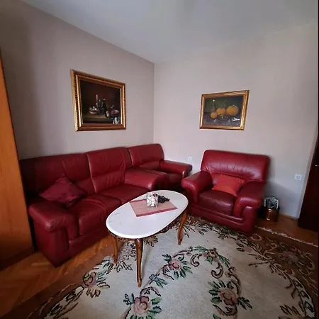 Rajna Free Parking 아파트