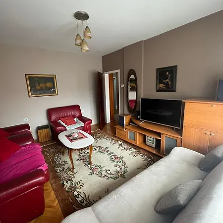 Rajna Free Parking 아파트 Ni